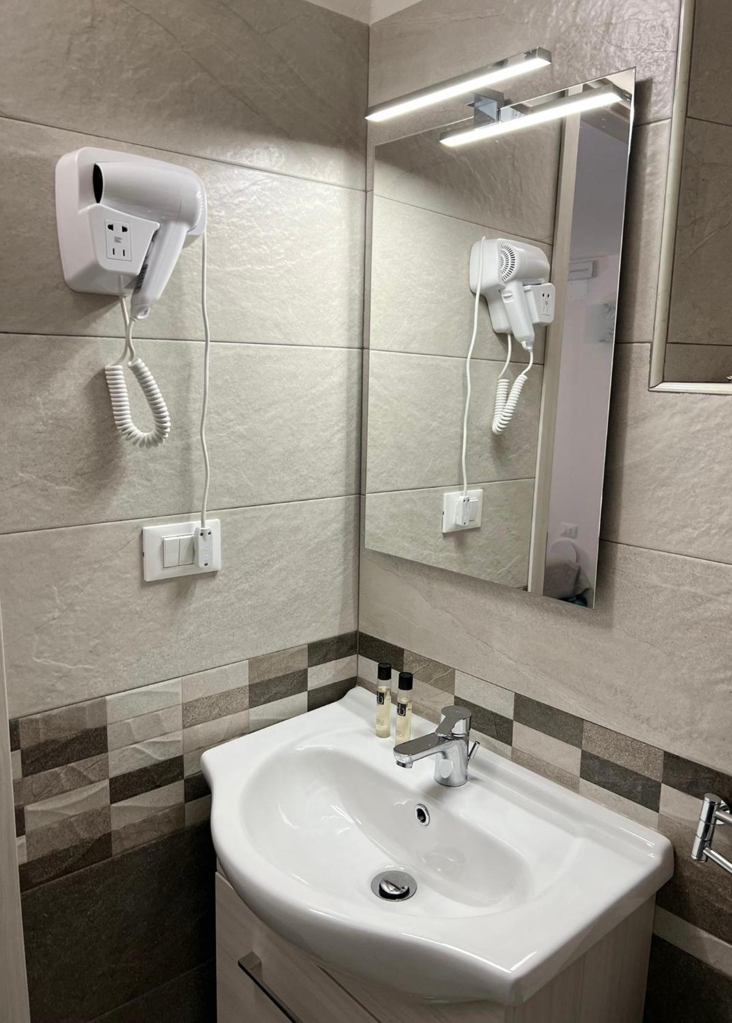 Costa Degli Dei Rooms Пиццо Экстерьер фото