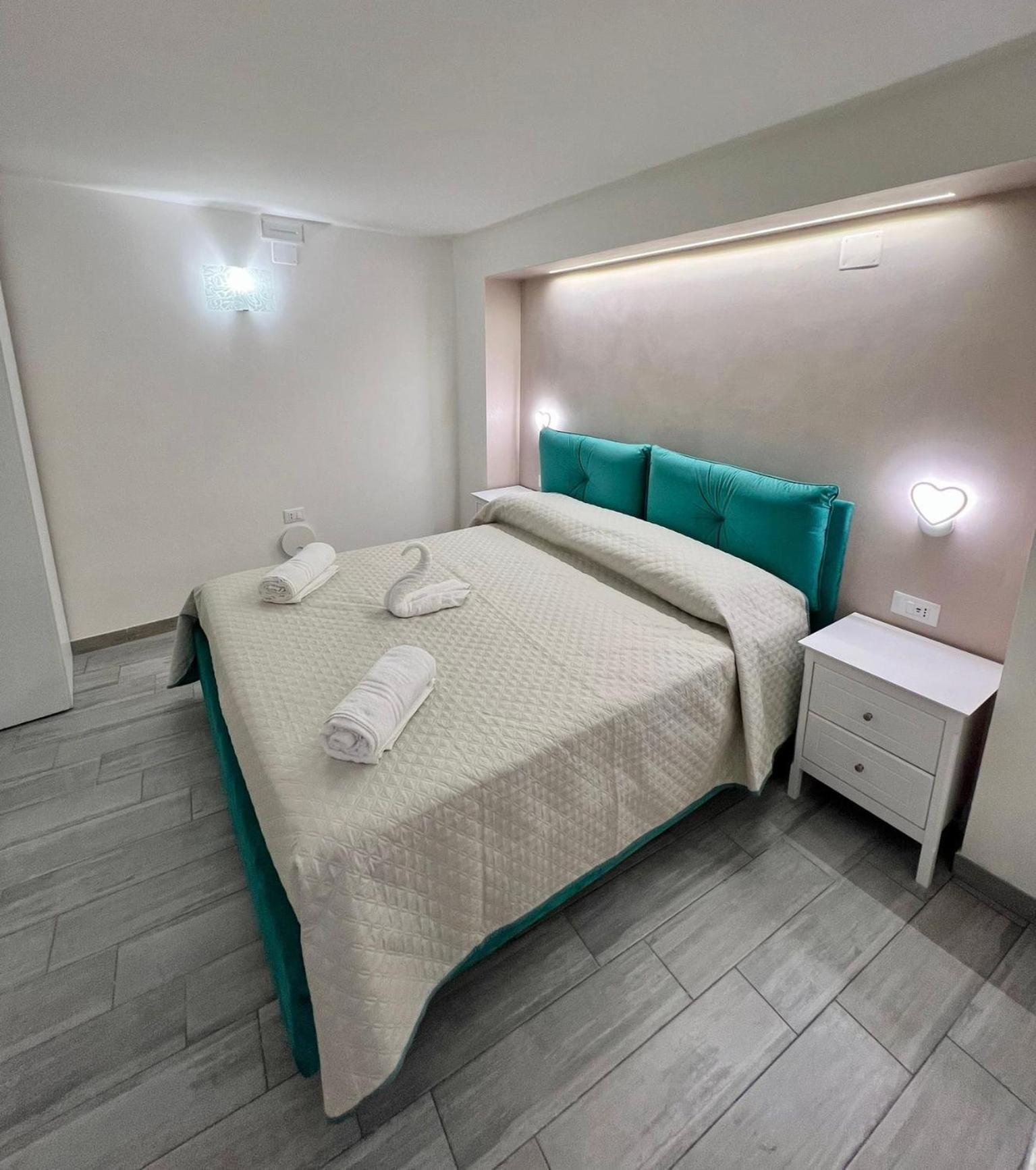 Costa Degli Dei Rooms Пиццо Экстерьер фото